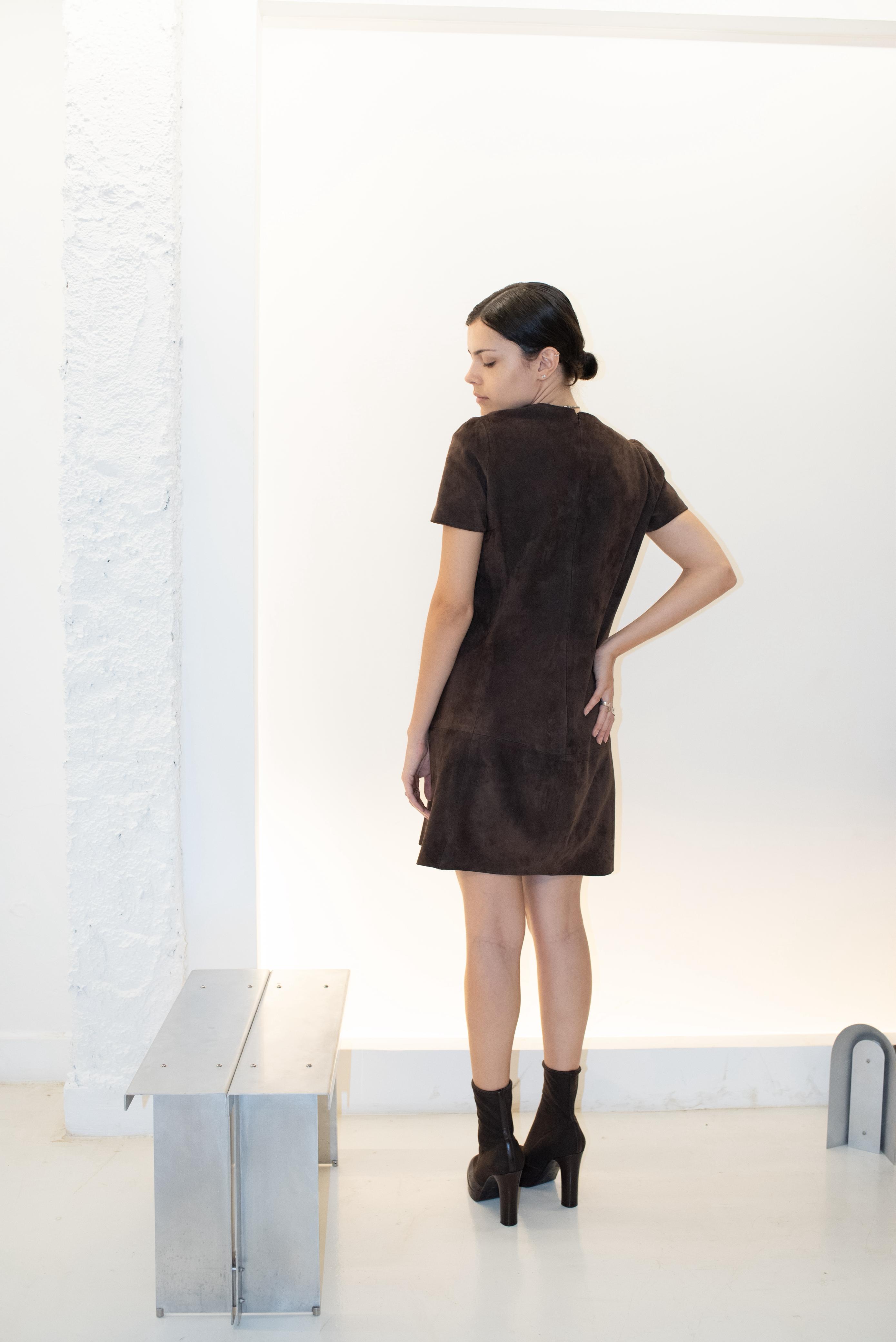 vestido balenciaga camurça